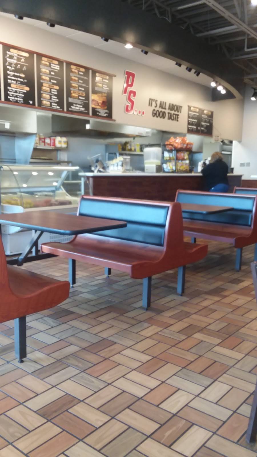 Penn Station East Coast Subs | meal takeaway | 5026 Delhi Pike, Cincinnati, OH 45238, USA | 5134512820 OR +1 513-451-2820