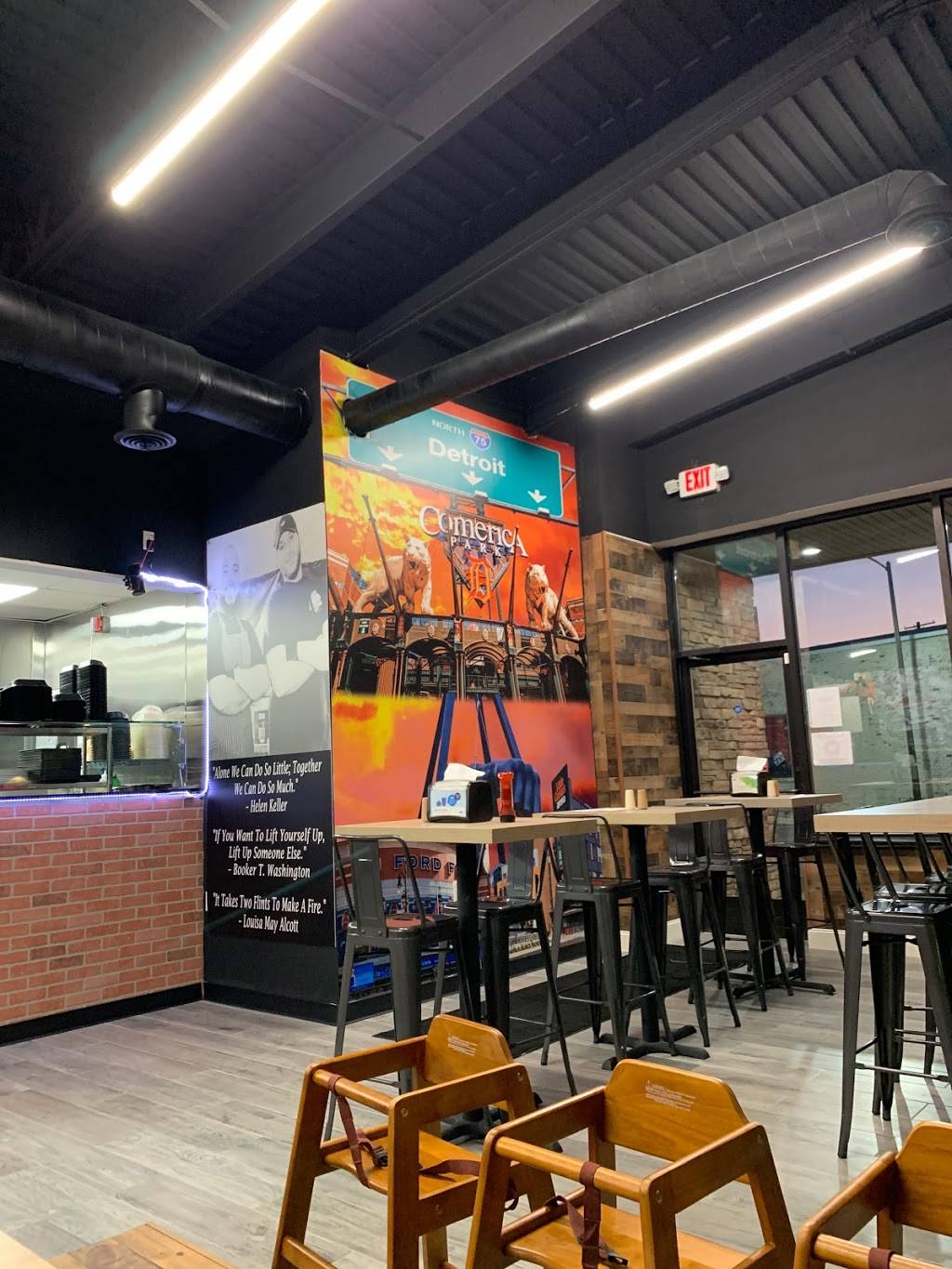 Big Moes Kitchen--Dearborn | restaurant | 13005 Michigan Ave, Dearborn, MI 48126, USA | 3135513333 OR +1 313-551-3333