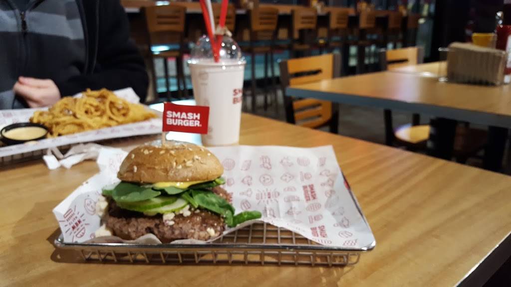 Smashburger | restaurant | 495 Riverside Ave, Medford, MA 02155, USA | 7812195110 OR +1 781-219-5110