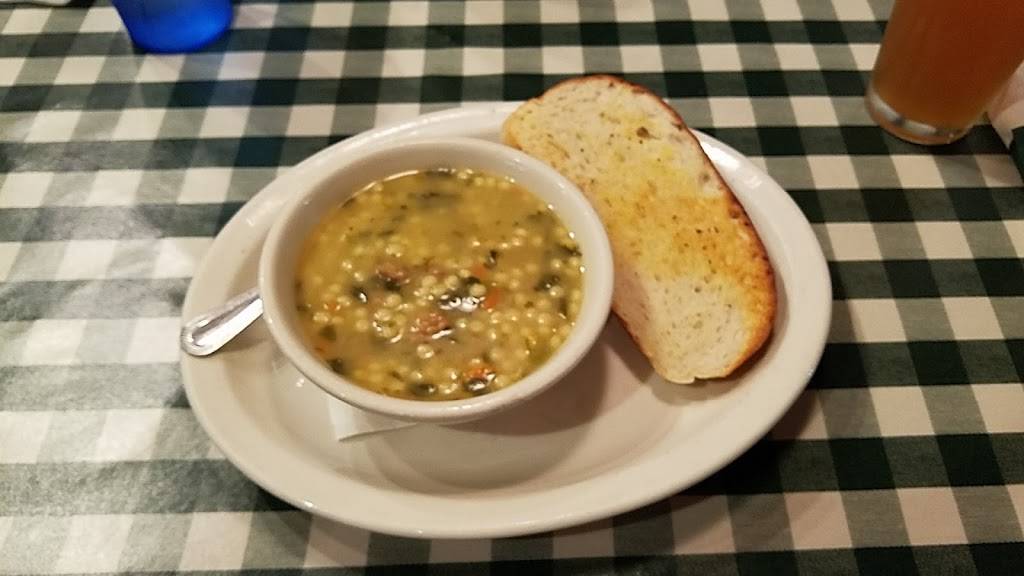 Vinny’s Italian Grill & Pizzeria | restaurant | 4018 Wards Rd, Lynchburg, VA 24502, USA | 4344554338 OR +1 434-455-4338