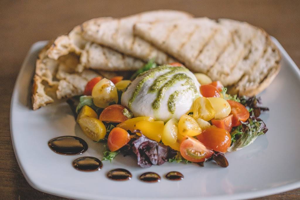 Ruscianos Authentic Taste of Napoli | restaurant | 710 Pacha Pkwy #5, North Liberty, IA 52317, USA | 3196652761 OR +1 319-665-2761