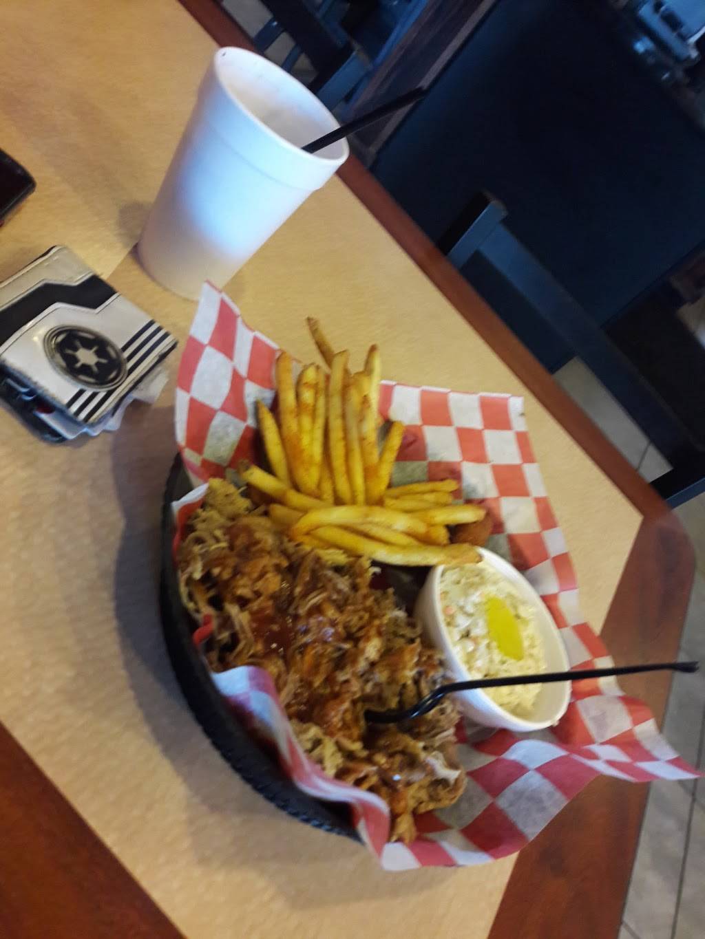 Tickle My Ribs BBQ | restaurant | 1183 University Dr #101, Burlington, NC 27215, USA | 3365380227 OR +1 336-538-0227