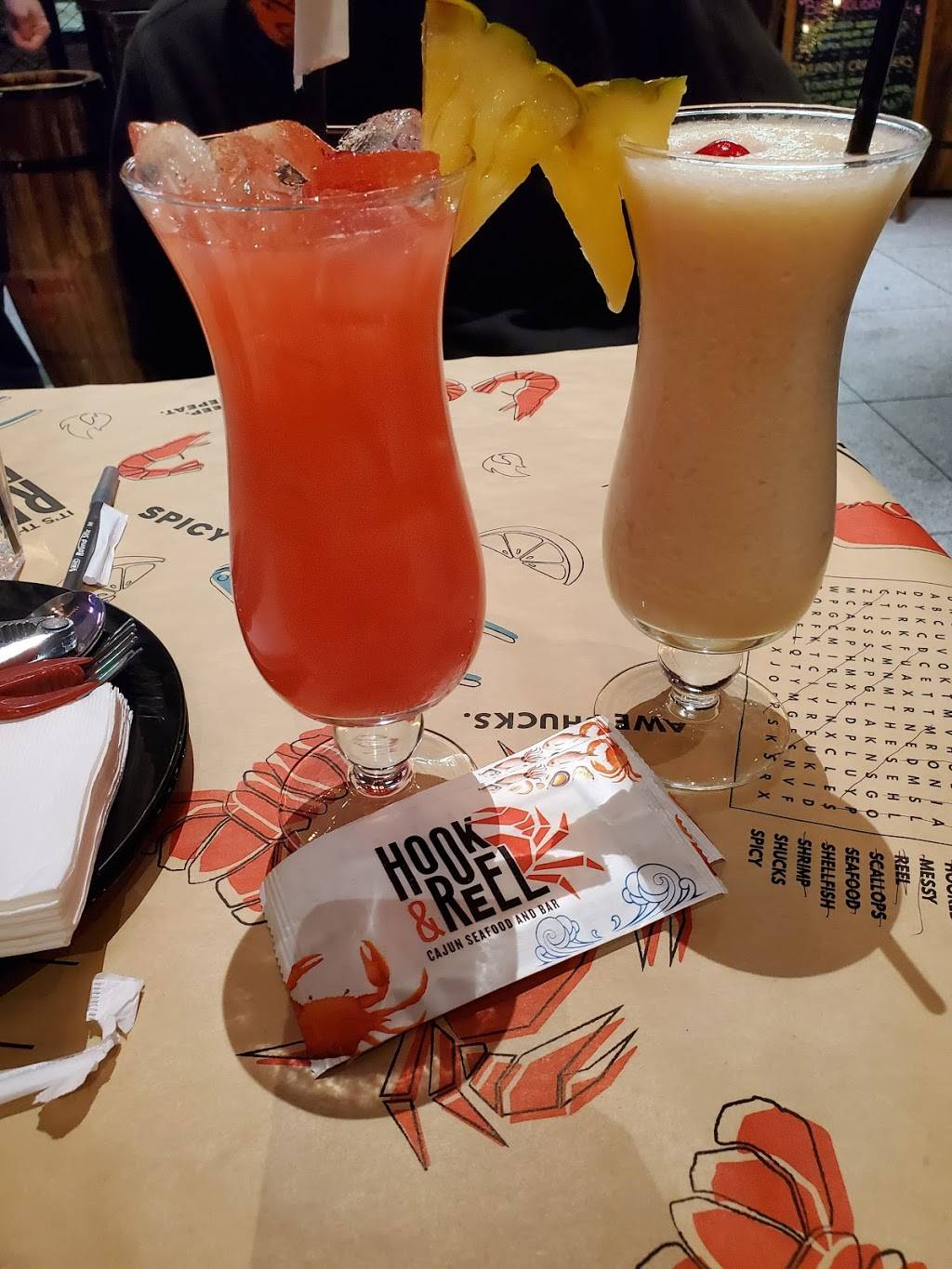 Hook & Reel Cajun Seafood & Bar | restaurant | 200 Passaic Ave, Kearny, NJ 07032, USA | 2016282996 OR +1 201-628-2996