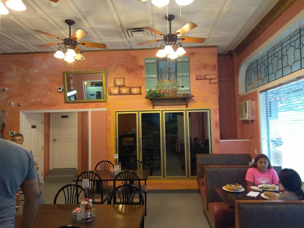 Angies Family Restaurant | restaurant | 15 Park St, Bordentown, NJ 08505, USA | 6092981523 OR +1 609-298-1523