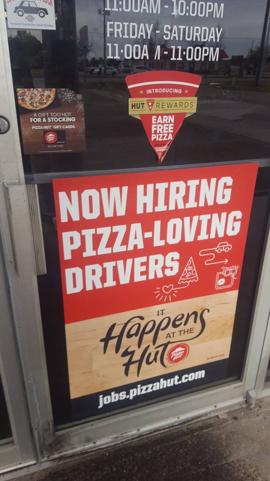 Pizza Hut | meal delivery | 1416 Rees St, Breaux Bridge, LA 70517, USA | 3373324422 OR +1 337-332-4422