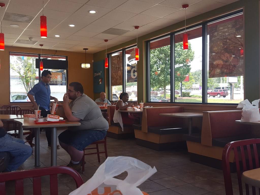 Popeyes Louisiana Kitchen | restaurant | 1507 Diamond Hill Road, Woonsocket, RI 02895, USA | 4013560996 OR +1 401-356-0996