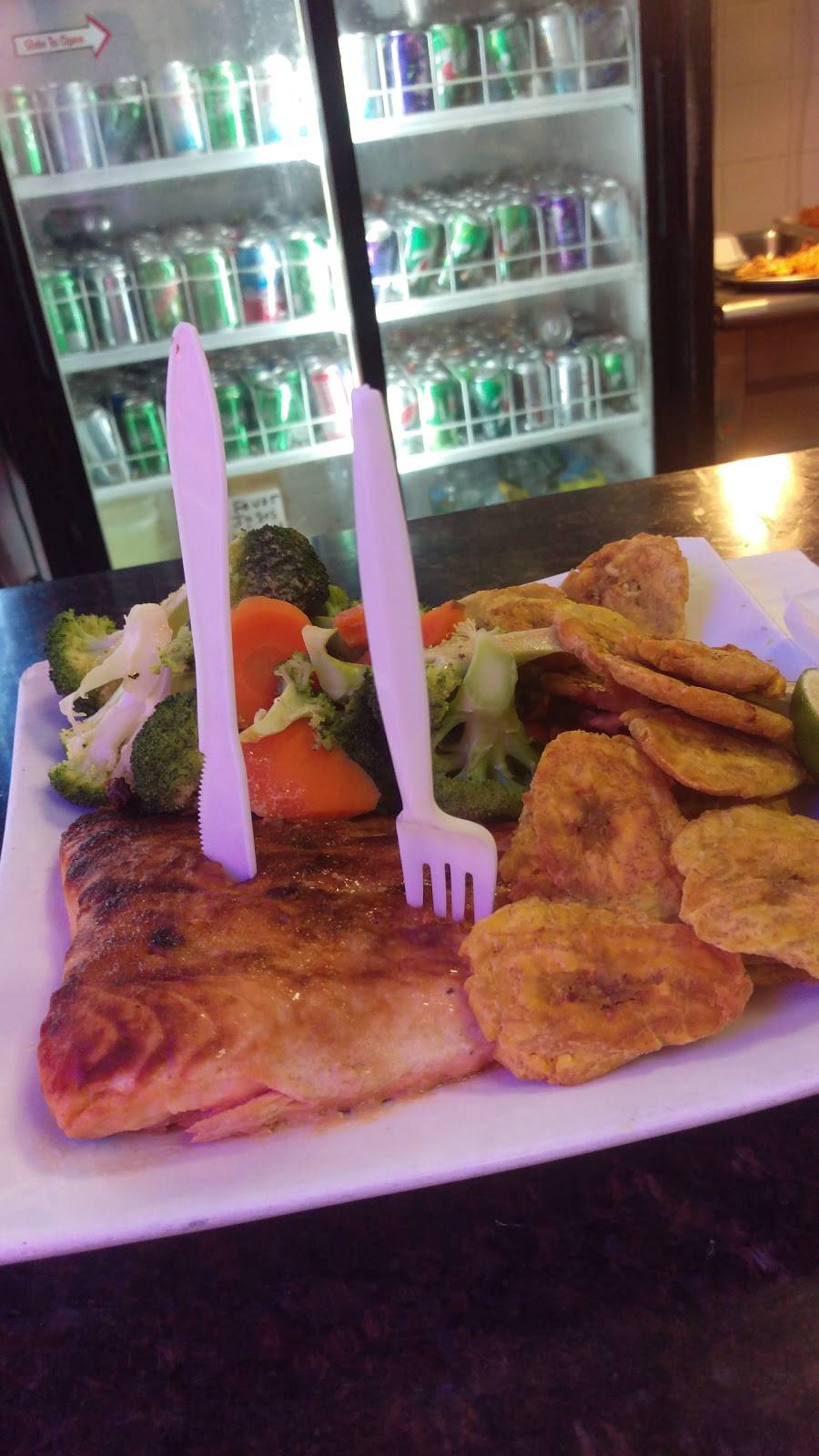 Brother Fish Market | restaurant | 3845 Broadway, New York, NY 10032, USA | 2127811899 OR +1 212-781-1899