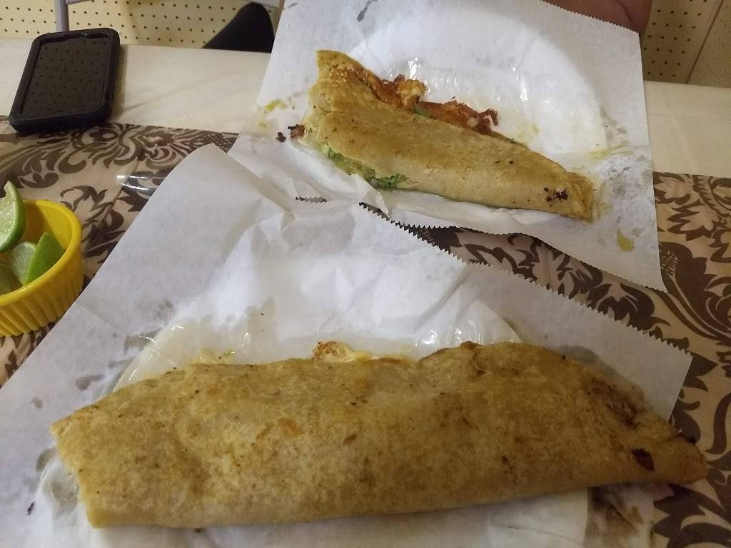 Mi Barrio Plaza | restaurant | 4865 Michigan Ave, Detroit, MI 48210, USA | 3138265149 OR +1 313-826-5149