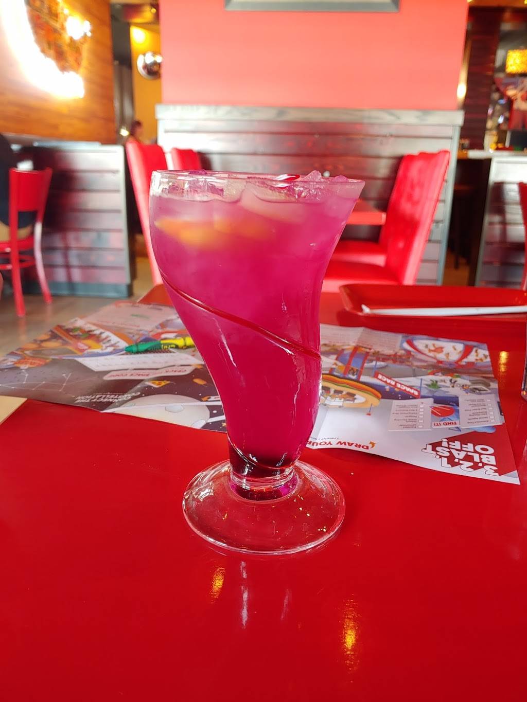 Red Robin Gourmet Burgers and Brews | restaurant | 40 N Dupont Hwy, Dover, DE 19901, USA | 3024593300 OR +1 302-459-3300