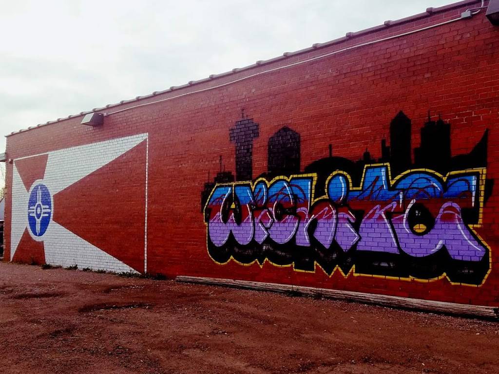 The Triangle Club | restaurant | 2003 Washington S, Wichita, KS 67211, USA | 3162014629 OR +1 316-201-4629