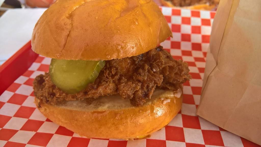 Bird On The Run | restaurant | 128 S Highland Ave, Pittsburgh, PA 15206, USA | 4124508915 OR +1 412-450-8915