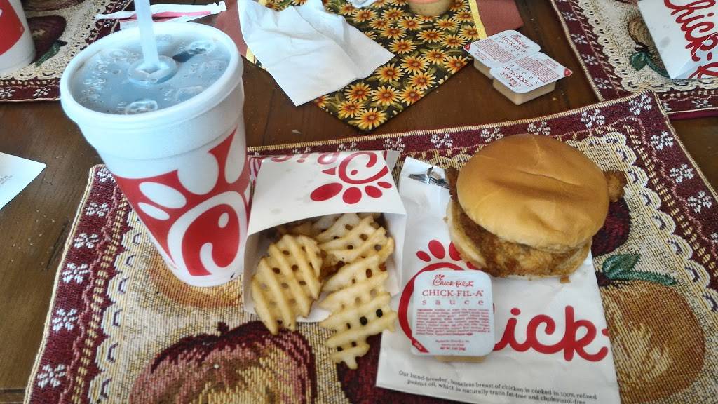 Chick-fil-A | restaurant | 405 MacDade Boulevard, Folsom, PA 19033, USA | 6105861607 OR +1 610-586-1607