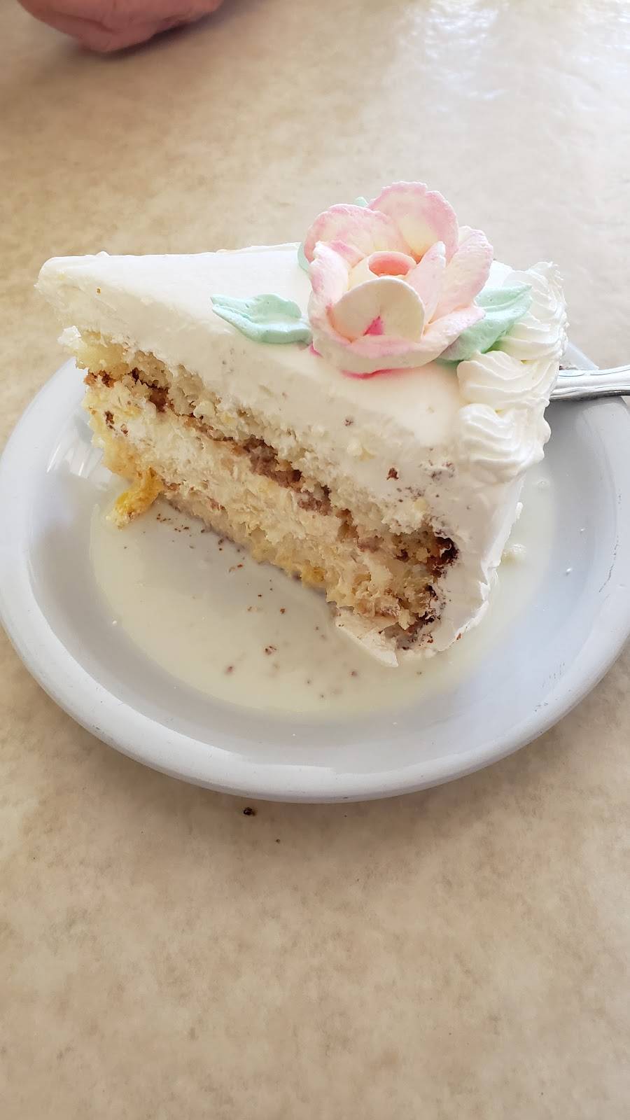 Nayas Taqueria | restaurant | 1835 Pioneer Pkwy E, Springfield, OR 97477, USA | 5417268599 OR +1 541-726-8599