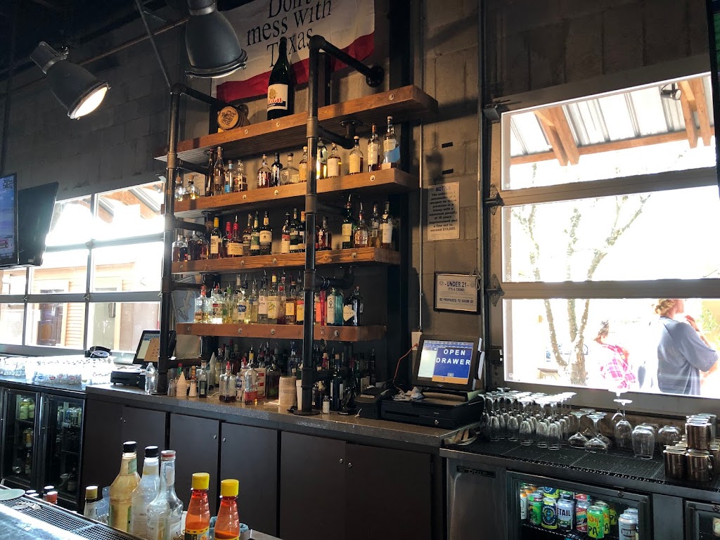 University Draft House Edinburg | restaurant | 2405 W University Dr F, Edinburg, TX 78539, USA | 9563804444 OR +1 956-380-4444