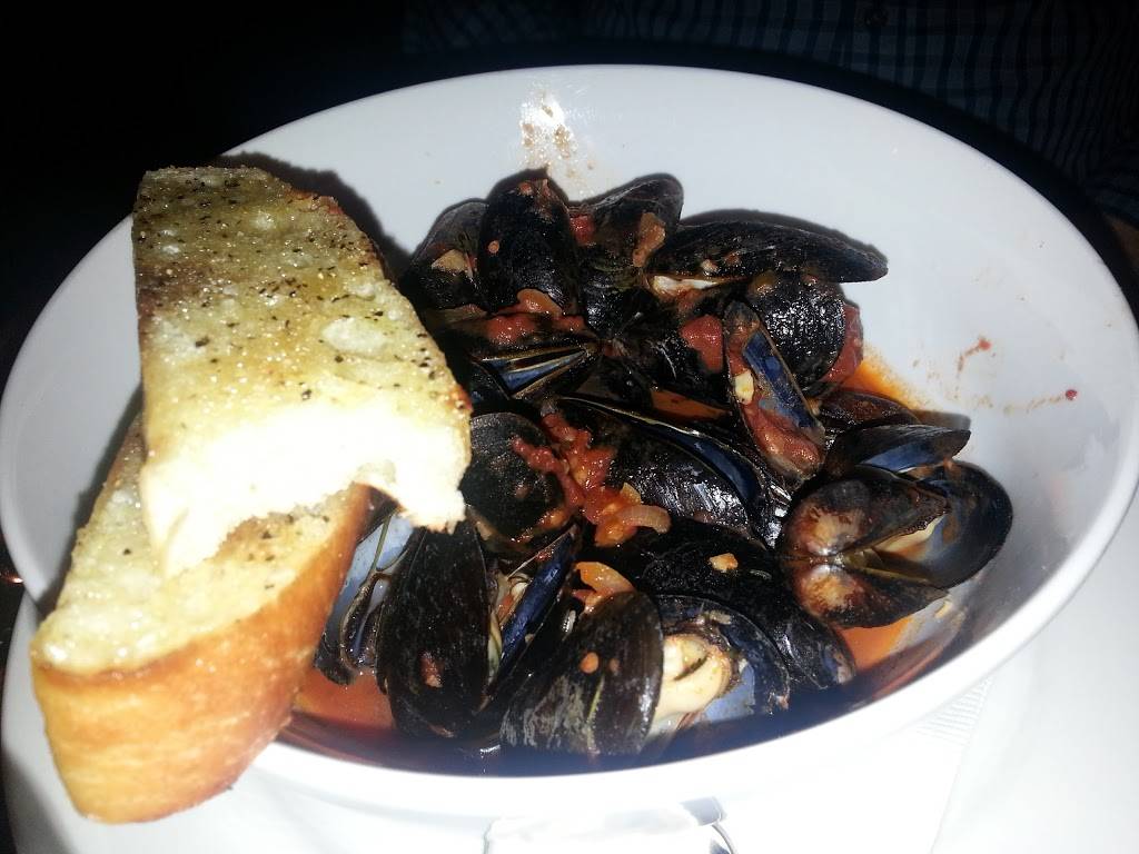 Popolo | restaurant | 36 Square, Bellows Falls, VT 05101, USA | 8024607676 OR +1 802-460-7676