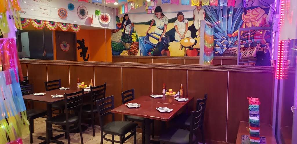 El Guapo Tacos & Tequila | restaurant | 52 E Old Country Rd, Mineola, NY 11501, USA | 5163079905 OR +1 516-307-9905