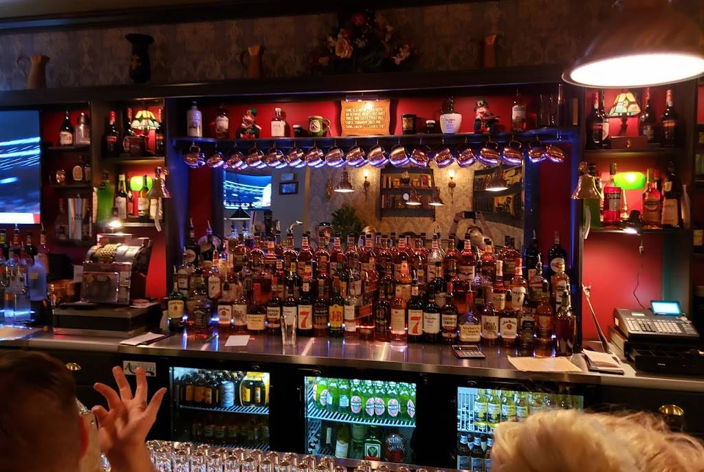 Sally O’Brien’s | restaurant | 119 E Merritt Ave, Merritt Island, FL 32953, USA | 3218480666 OR +1 321-848-0666