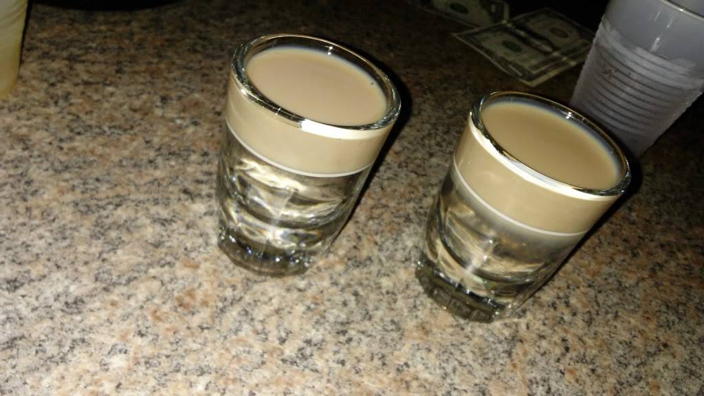 Dara & Jacks Bar & Grill | restaurant | 464 Hollywell Ave, Chambersburg, PA 17201, USA | 7172642322 OR +1 717-264-2322