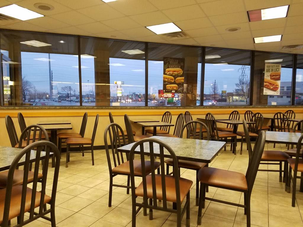 Cousins Subs | meal takeaway | 3058 E Layton Ave, Milwaukee, WI 53207, USA | 4144818700 OR +1 414-481-8700