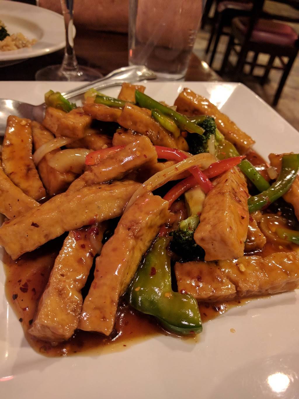 Thai Mango Asian Bistro | restaurant | 2225, 2548 Bethel Rd, Columbus, OH 43220, USA | 6144516864 OR +1 614-451-6864