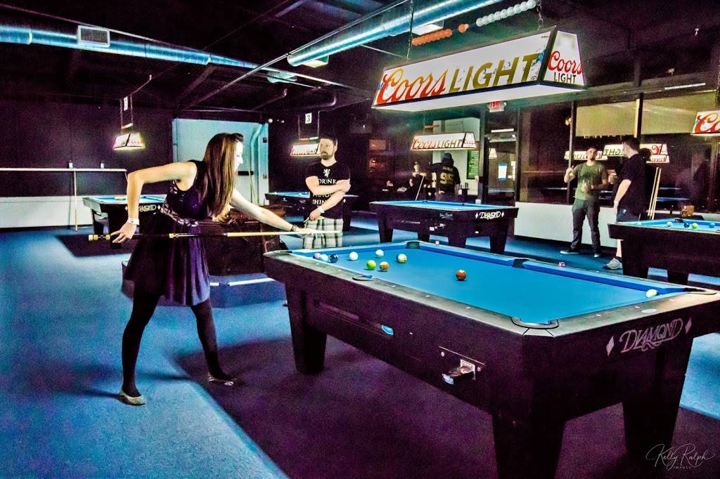 Legends Billiard Room | restaurant | 6540 SW Fallbrook Pl, Beaverton, OR 97008, USA | 5032275384 OR +1 503-227-5384