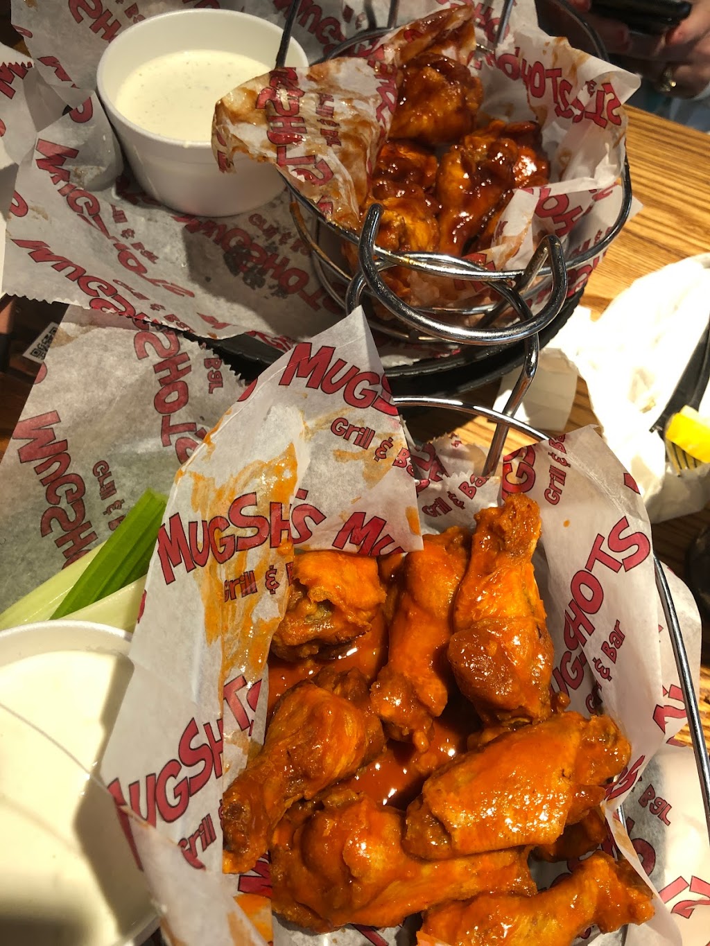 Mugshots Grill and Bar | restaurant | 4781 Bayou Blvd, Pensacola, FL 32503, USA | 8507413399 OR +1 850-741-3399