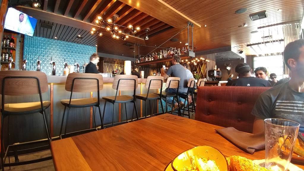 Jimmys Famous American Tavern | restaurant | 1733 Ocean Ave, Santa Monica, CA 90401, USA | 4242925222 OR +1 424-292-5222