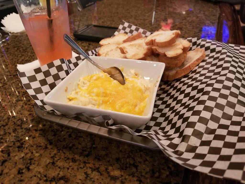 Griffs Restaurant & Sports | restaurant | 509 High St, Portsmouth, VA 23704, USA | 7576063990 OR +1 757-606-3990