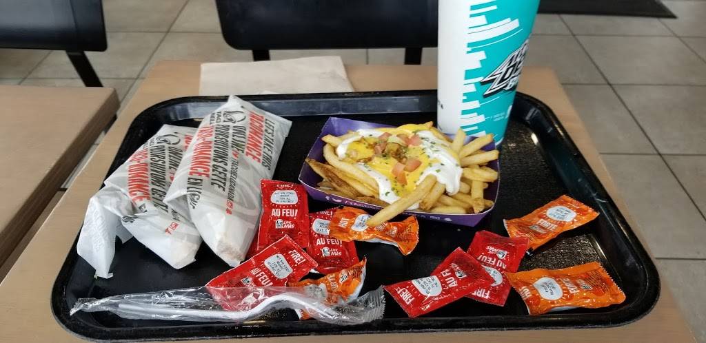 Taco Bell | meal takeaway | 455 Woodlawn Rd W, Guelph, ON N1K 1A6, Canada | 5197802499 OR +1 519-780-2499
