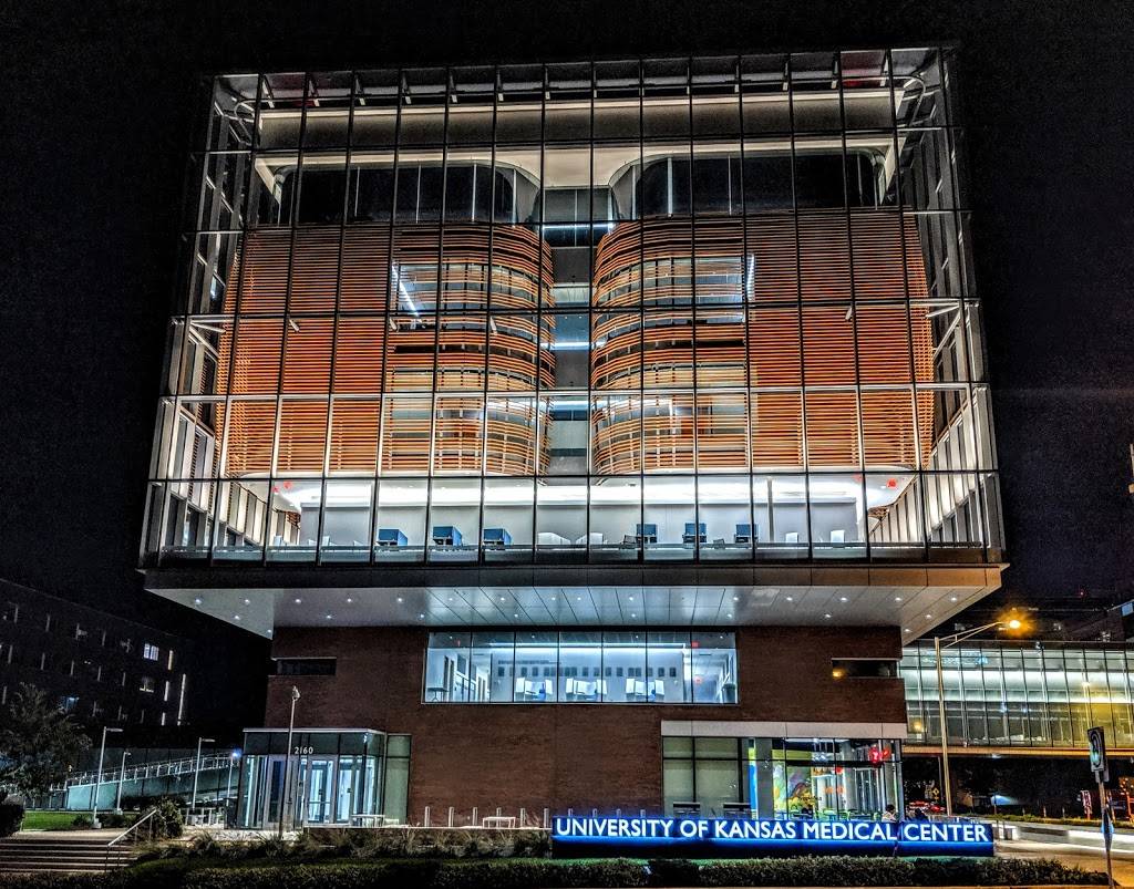 Paleterias Tropicana At The Med | restaurant | 2160 W 39th Ave, Kansas City, KS 66103, USA | 9133847373 OR +1 913-384-7373