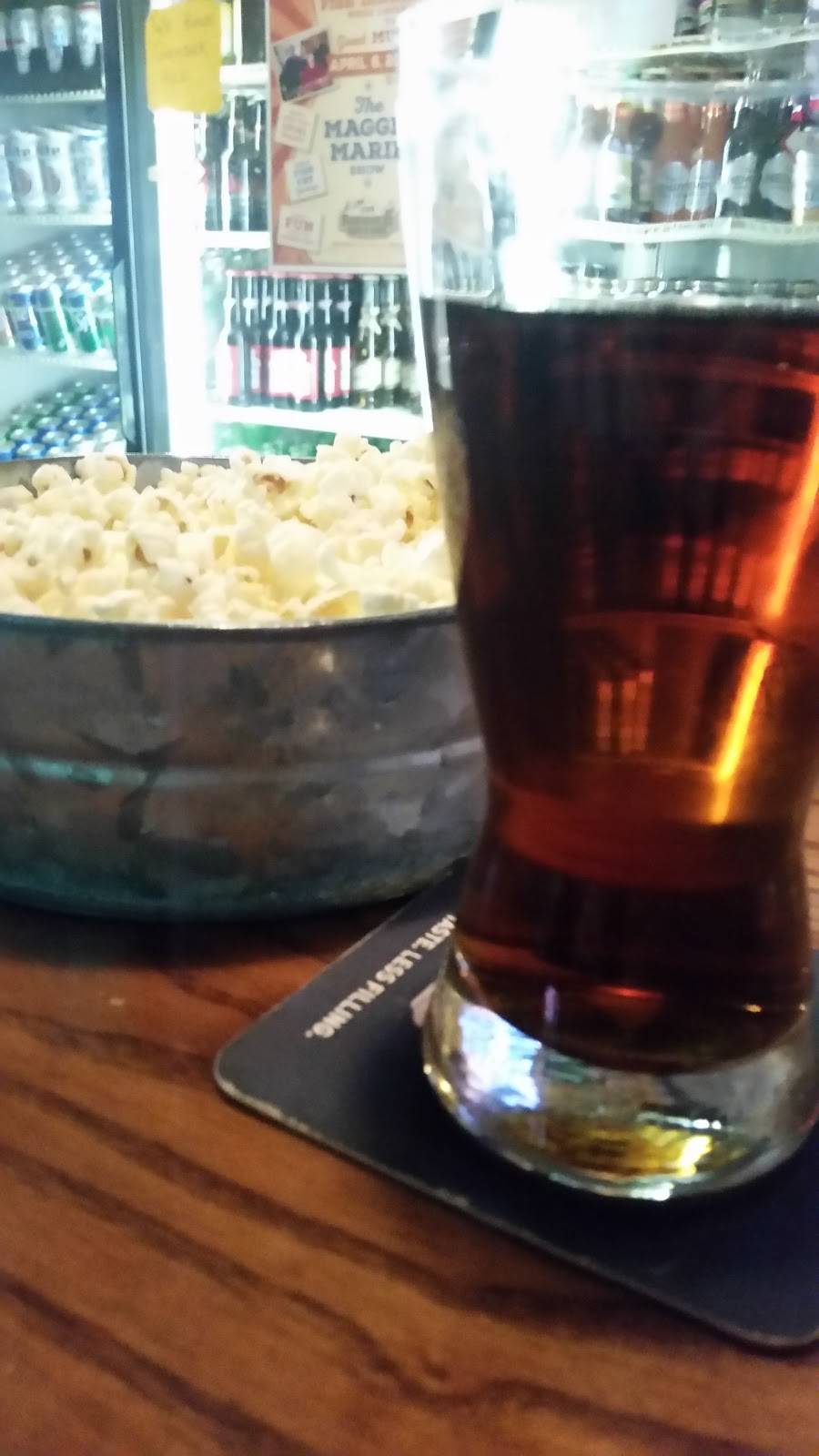 Boondocks Bar & Grill | restaurant | E6407 WI-22, Manawa, WI 54949, USA | 9205962933 OR +1 920-596-2933