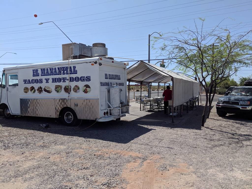 Tacos y Hot Dogs El Manantial | restaurant | 953 E 36th St, Tucson, AZ 85713, USA | 5204294248 OR +1 520-429-4248