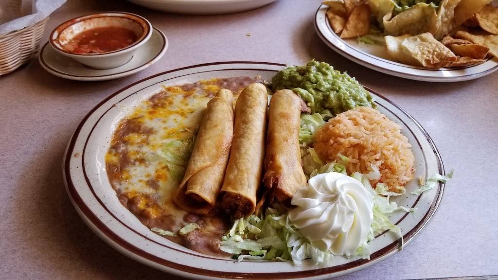 La Capilla Mexican Restaurant | restaurant | 807 Adams Ave, Huntington Beach, CA 92648, USA | 7143740342 OR +1 714-374-0342