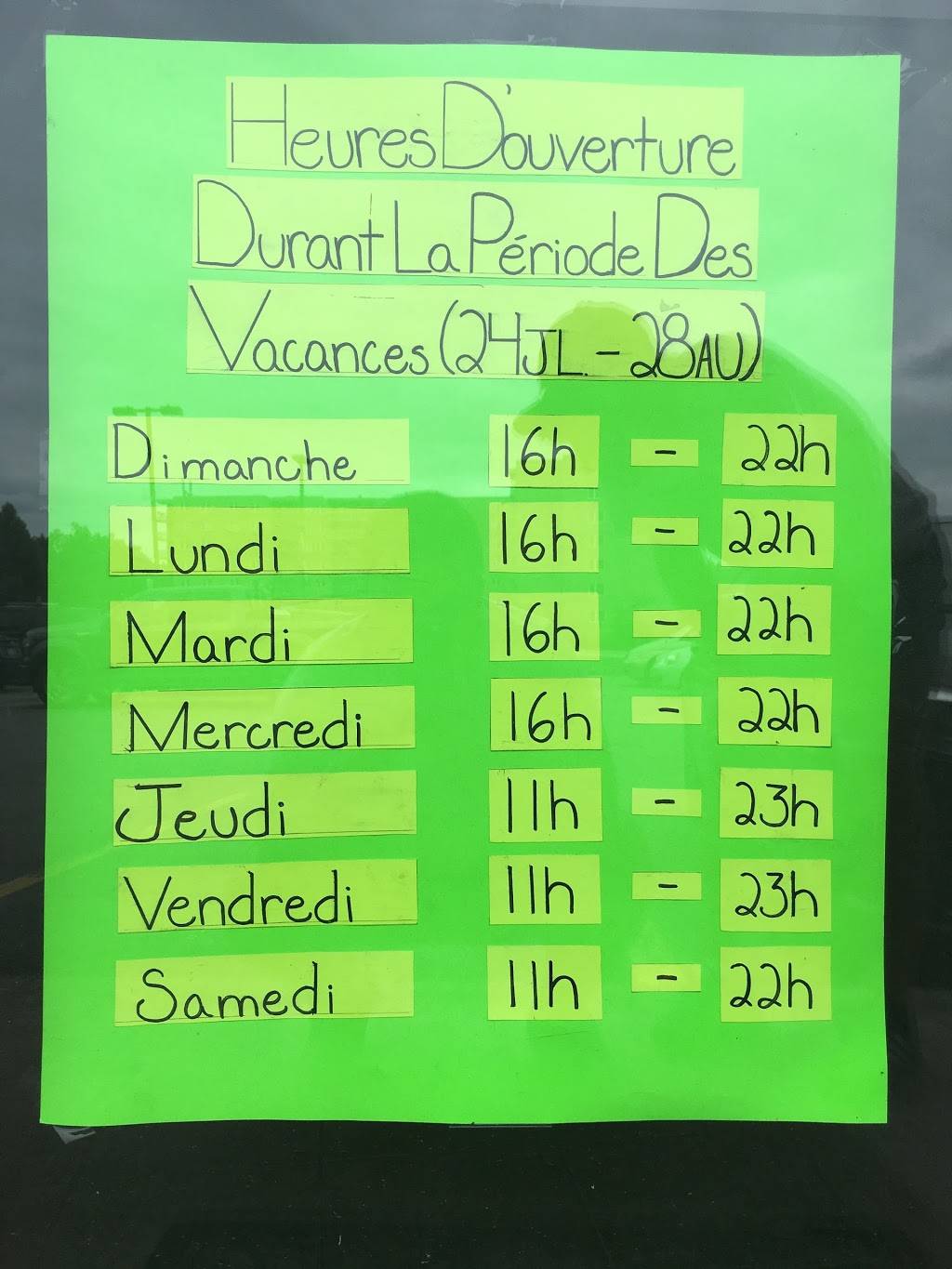 Amicci Pizza | restaurant | 2 Boulevard Louise-Campagna, Gatineau, QC J9A 2X1, Canada | 8197753355 OR +1 819-775-3355