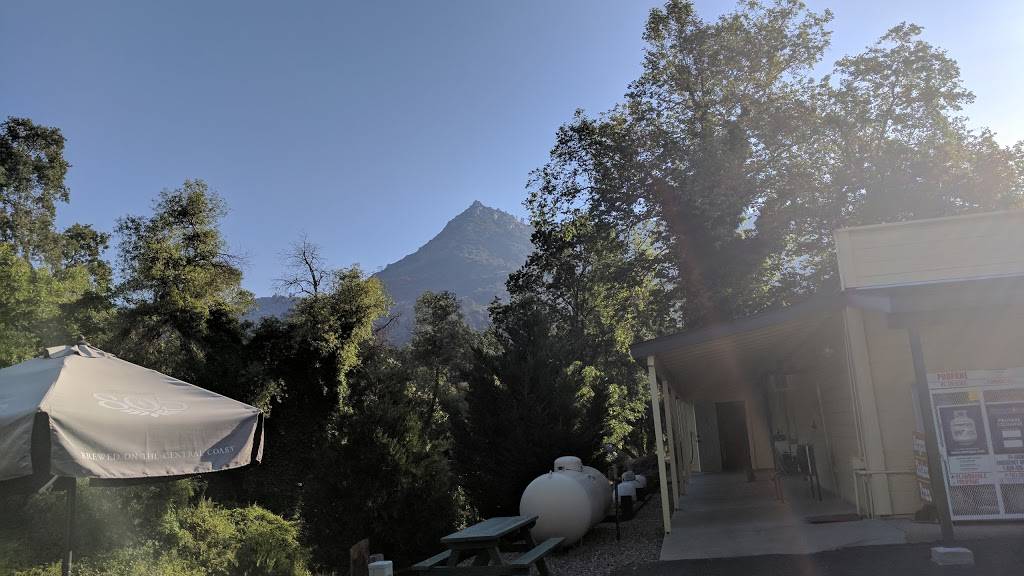 Tollhouse Market & Grill | restaurant | 28524 Tollhouse Rd, Tollhouse, CA 93667, USA | 5598555213 OR +1 559-855-5213