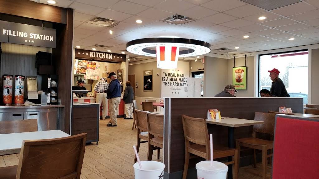 KFC | restaurant | 528 TN-46 S, Dickson, TN 37055, USA | 6154467358 OR +1 615-446-7358