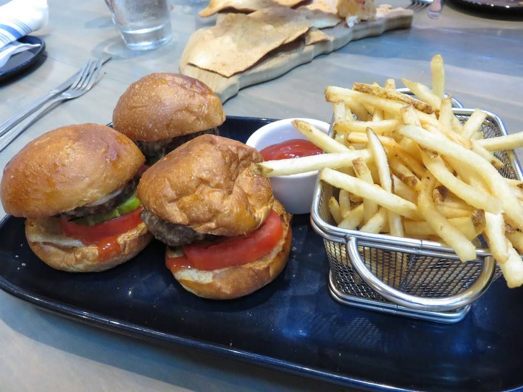 Hook & Barrel | restaurant | 8014 N Kings Hwy B, Myrtle Beach, SC 29572, USA | 8438395888 OR +1 843-839-5888