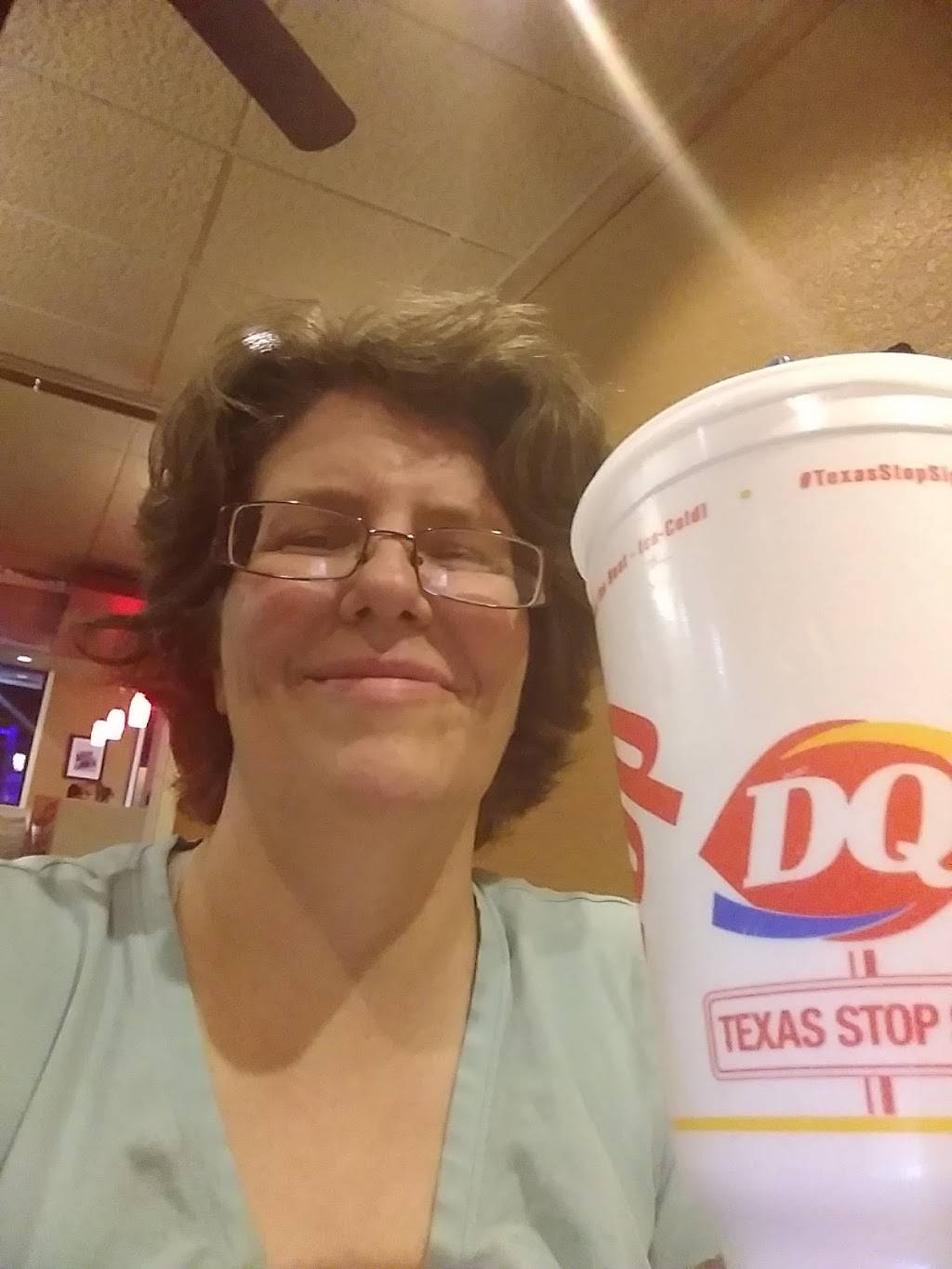 Dairy Queen | restaurant | 334 W Main St, Gun Barrel City, TX 75156, USA | 9038872929 OR +1 903-887-2929