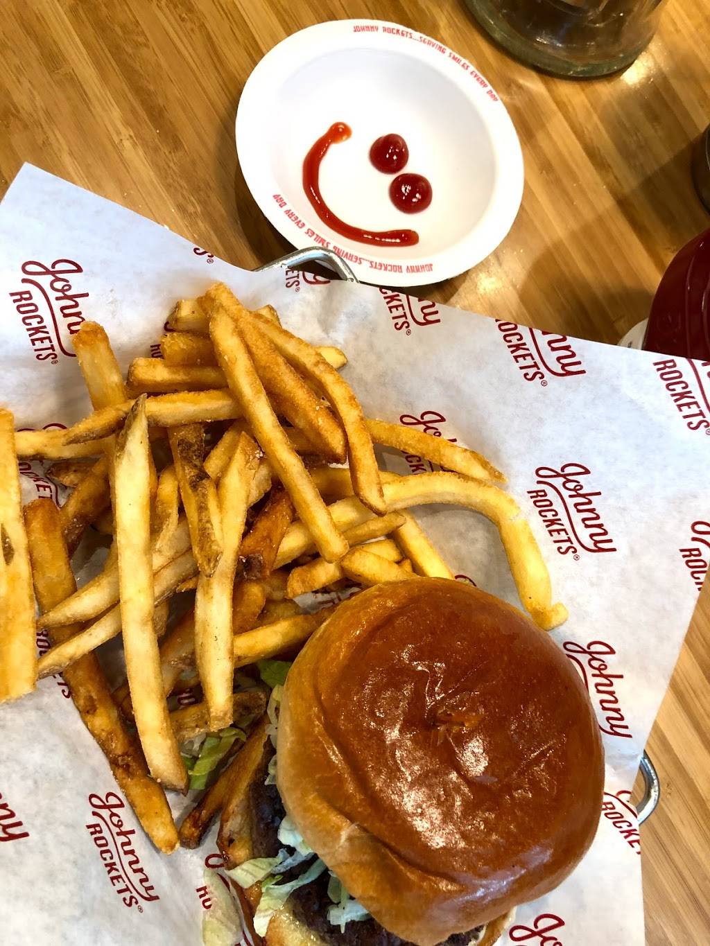 Johnny Rockets | restaurant | 1 Destiny USA Dr Space #B201, Syracuse, NY 13290, USA | 3154747406 OR +1 315-474-7406