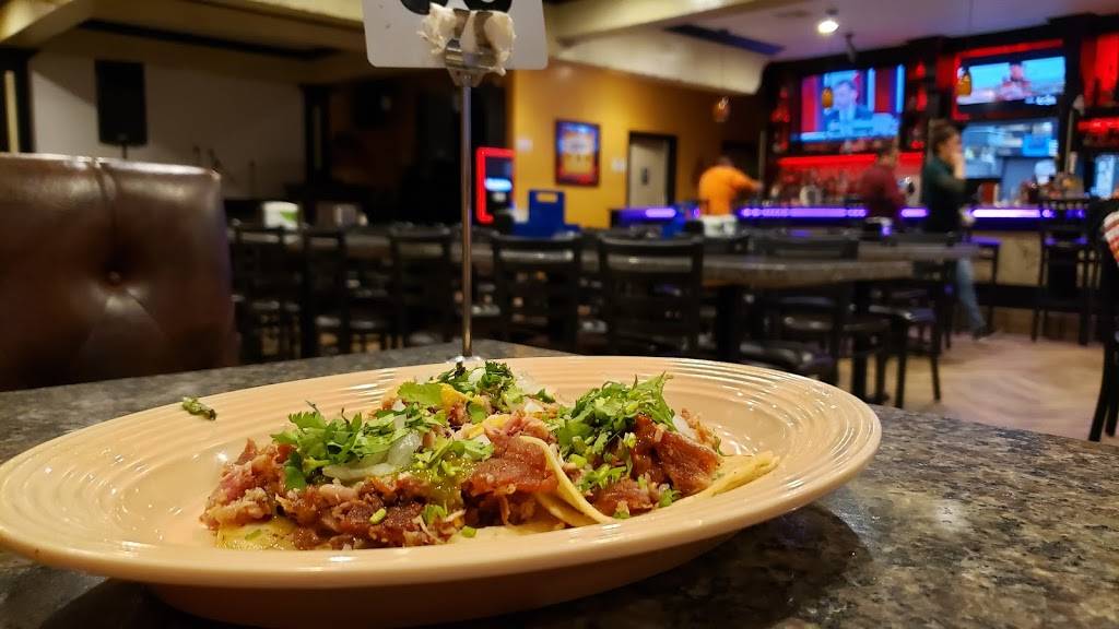 Club Chamizal | restaurant | 12455 Haster St, Garden Grove, CA 92840, USA | 7149712311 OR +1 714-971-2311