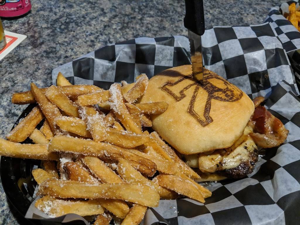 R Bar and Grill | restaurant | 119 E Kirmar Ave, Nanticoke, PA 18634, USA | 5702580505 OR +1 570-258-0505