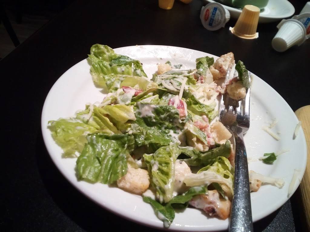 Bourbon Street Pizza Company | restaurant | 5a Market St, Belleville, ON K8N 1G8, Canada | 6137790803 OR +1 613-779-0803