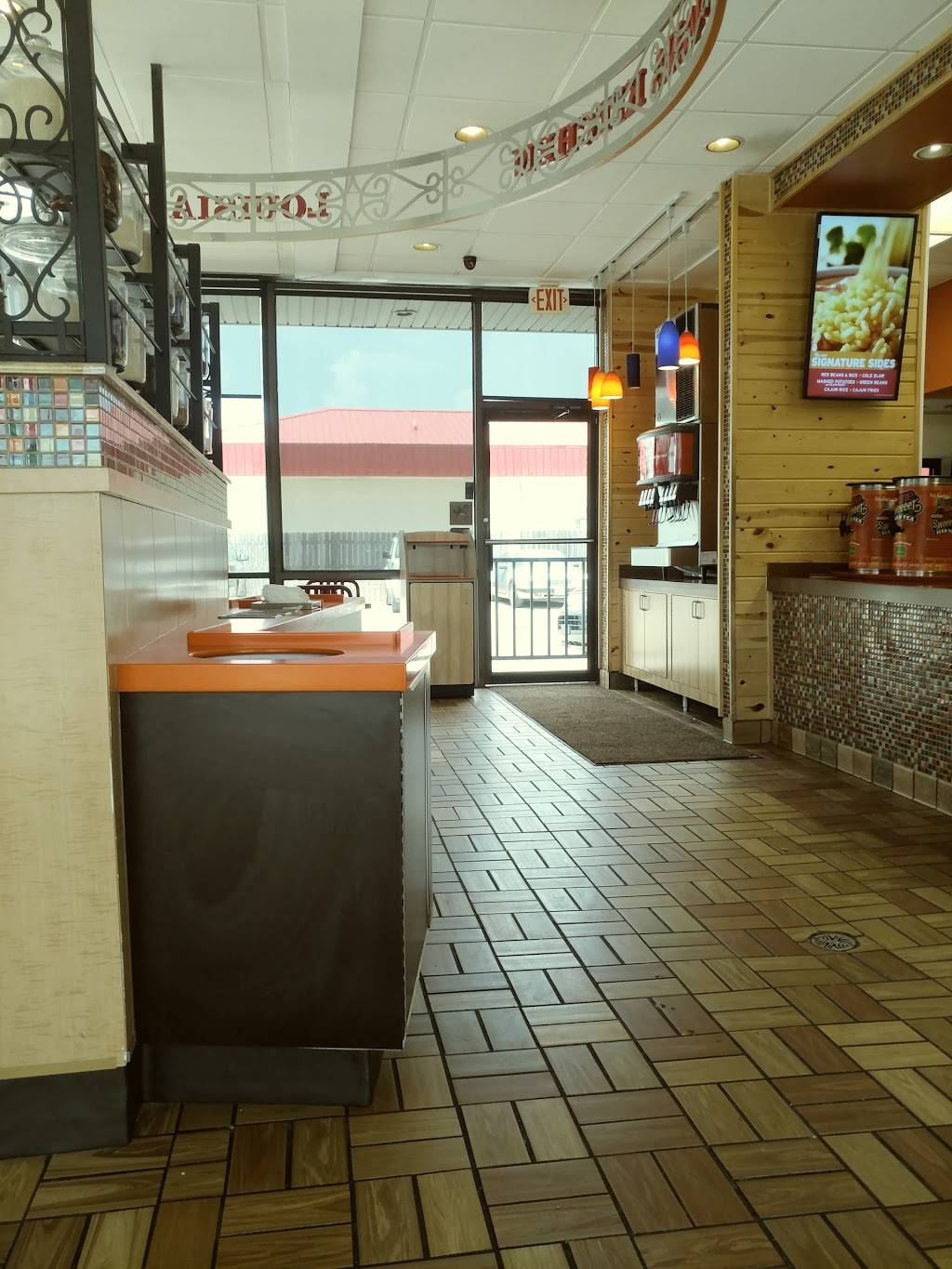 Popeyes Louisiana Kitchen | restaurant | 1430 Washington Blvd, Beaumont, TX 77705, USA | 4098333955 OR +1 409-833-3955