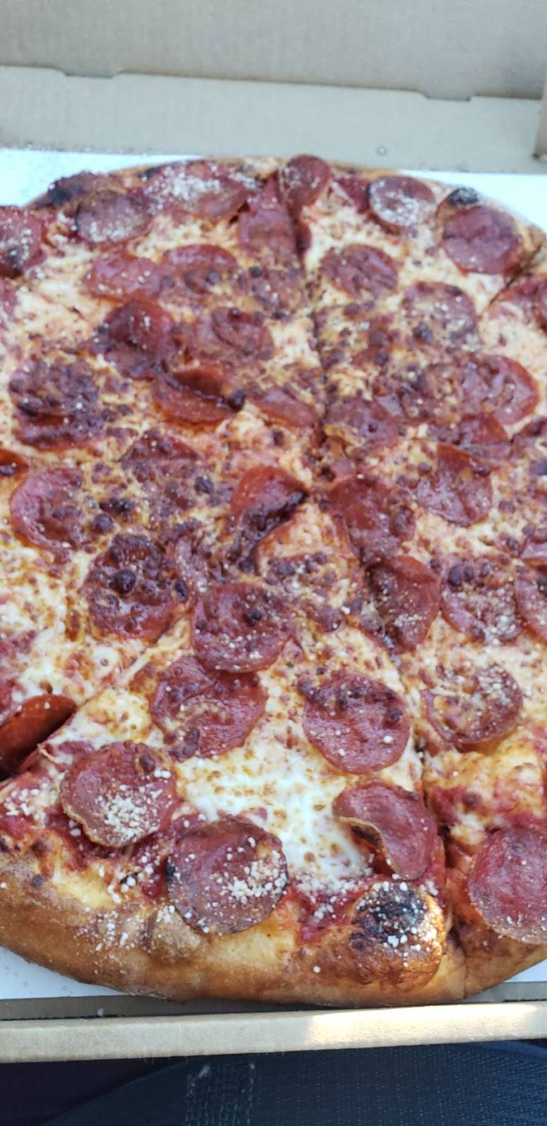 Three Brothers Pizza | restaurant | 418 S Broadway St, Middleville, MI 49333, USA | 2697955150 OR +1 269-795-5150