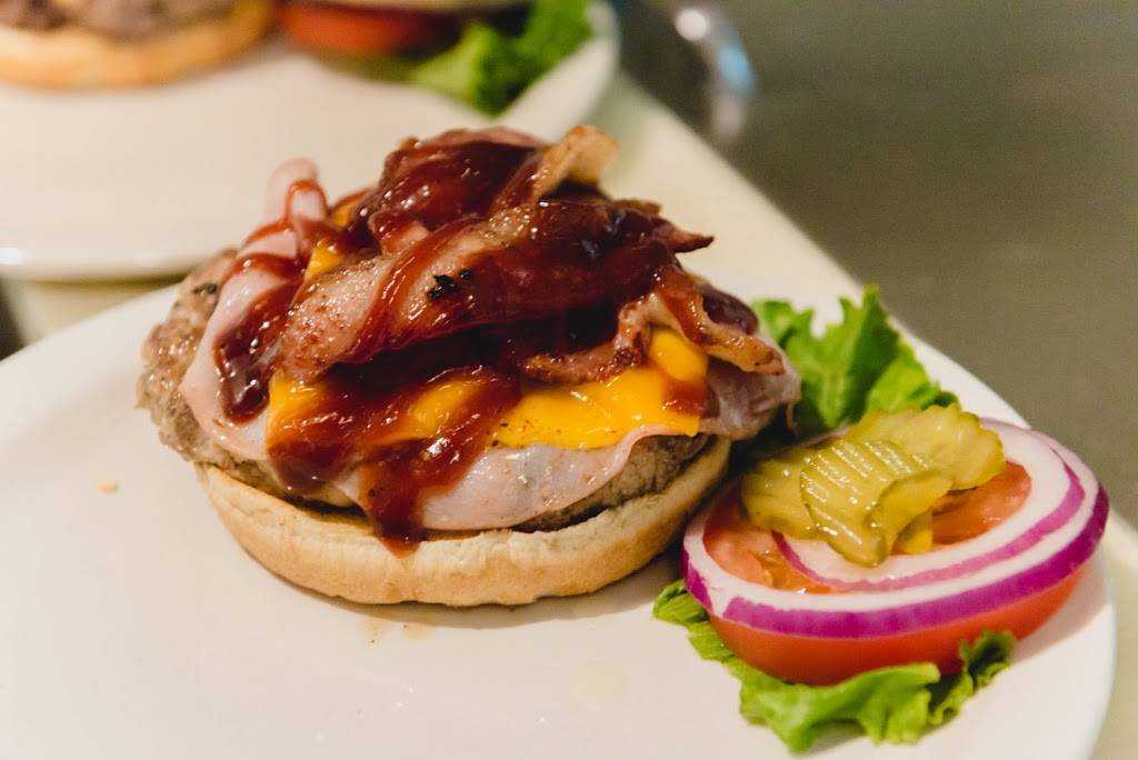 The Cove Restaurant and Bar | restaurant | 514 Ryan St, Boonville, MO 65233, USA | 6608822277 OR +1 660-882-2277