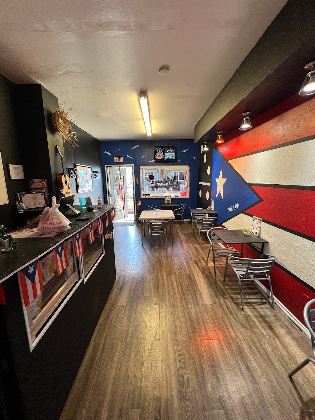 Melinas Empanadas | restaurant | 1403 E Moody Blvd, Bunnell, FL 32110, USA | 3862638340 OR +1 386-263-8340