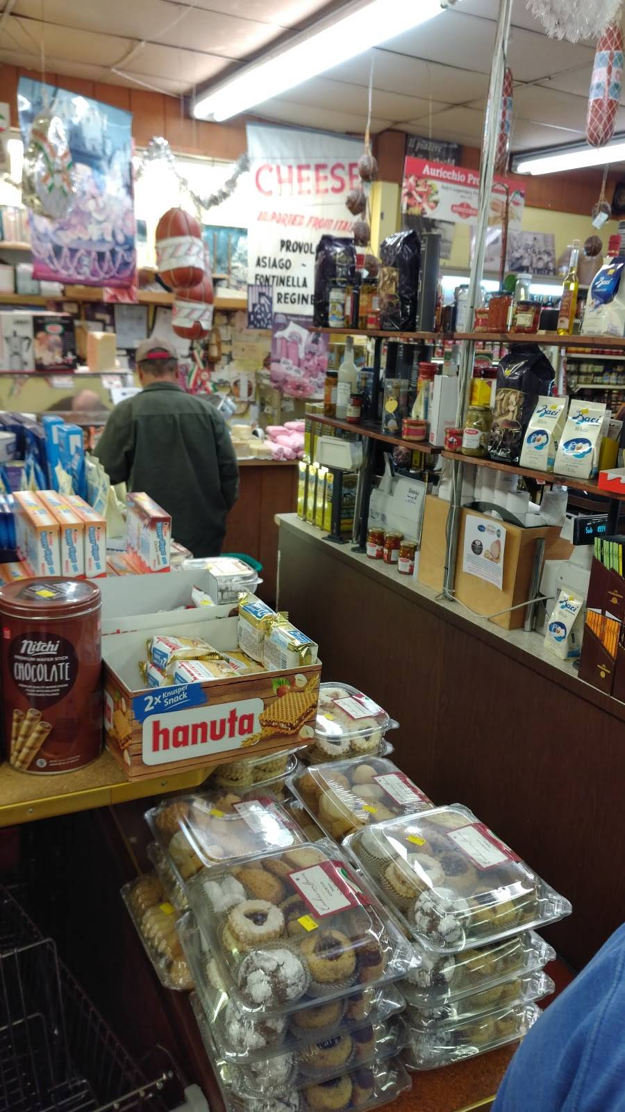 Roma Market | restaurant | 918 N Lake Ave, Pasadena, CA 91104, USA | 6267977748 OR +1 626-797-7748