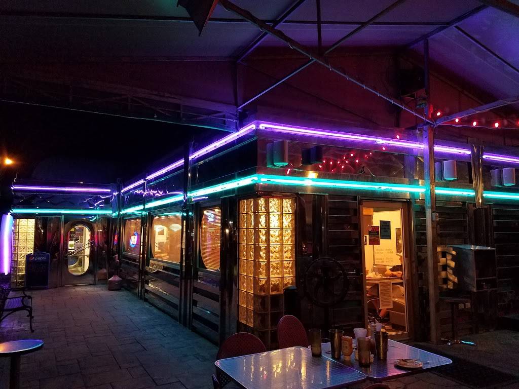 The Diner | restaurant | 19726 US-441, High Springs, FL 32643, USA | 3864545775 OR +1 386-454-5775