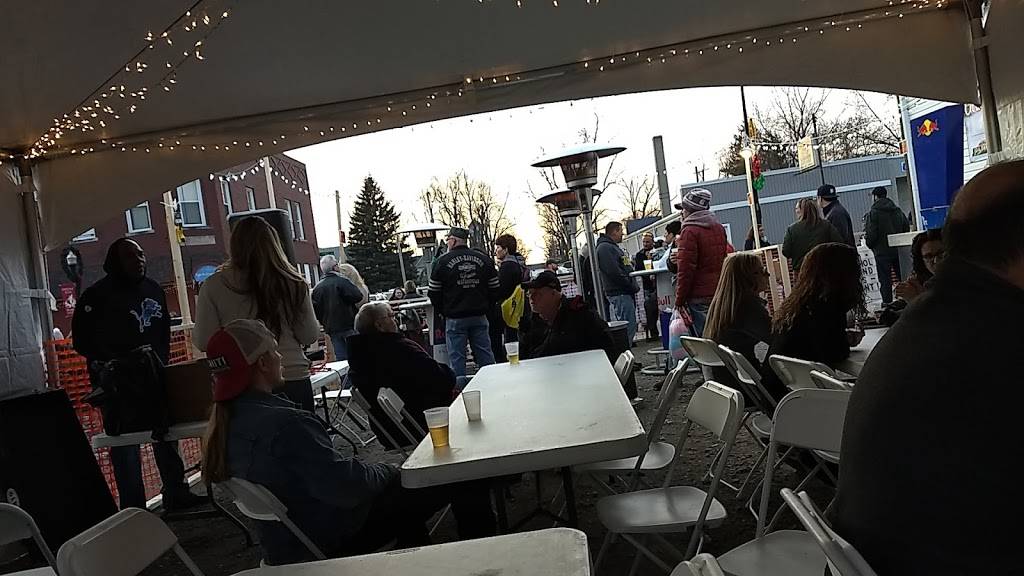 The Original Ida Tavern | restaurant | 2895 Lewis Ave, Ida, MI 48140, USA | 7342699155 OR +1 734-269-9155