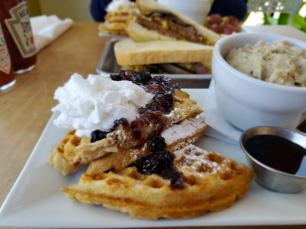 The Leisure Club Coffee Bar & Restaurant | cafe | 1151 Office Woods Dr Suite A, Pensacola, FL 32504, USA | 8509124229 OR +1 850-912-4229